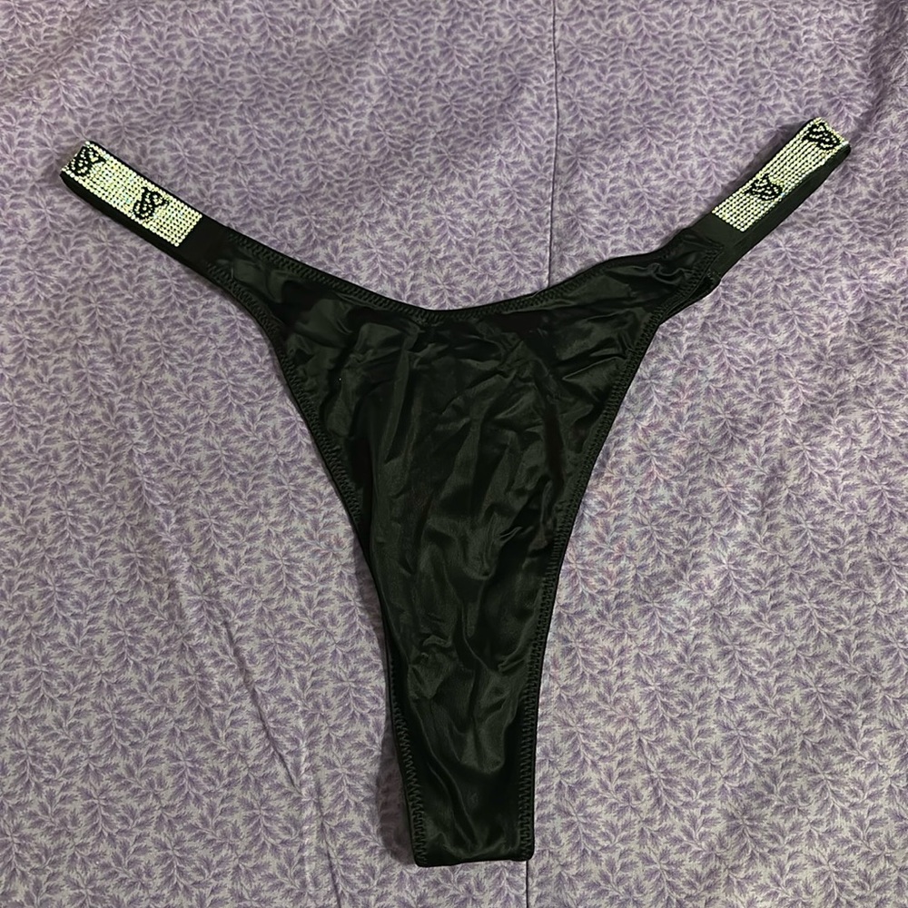 NEW Victorias Secret Very Sexy Brazilian Cut Thong